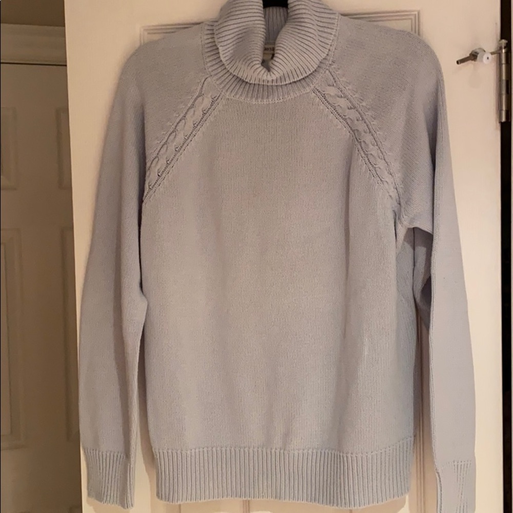 🎄St. John’s Bay blue sweater.